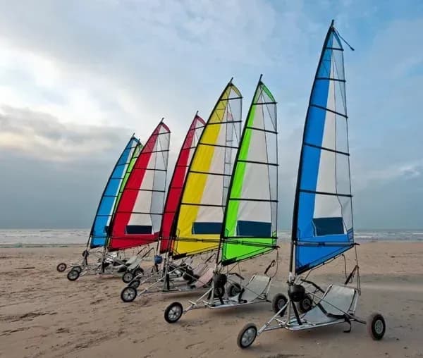 Schwimmen, Strandsegeln, SUP in Tating an der Nordsee